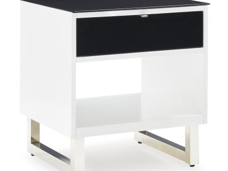 Signature Design by Ashley Gardoni End Table T756-3 Online now